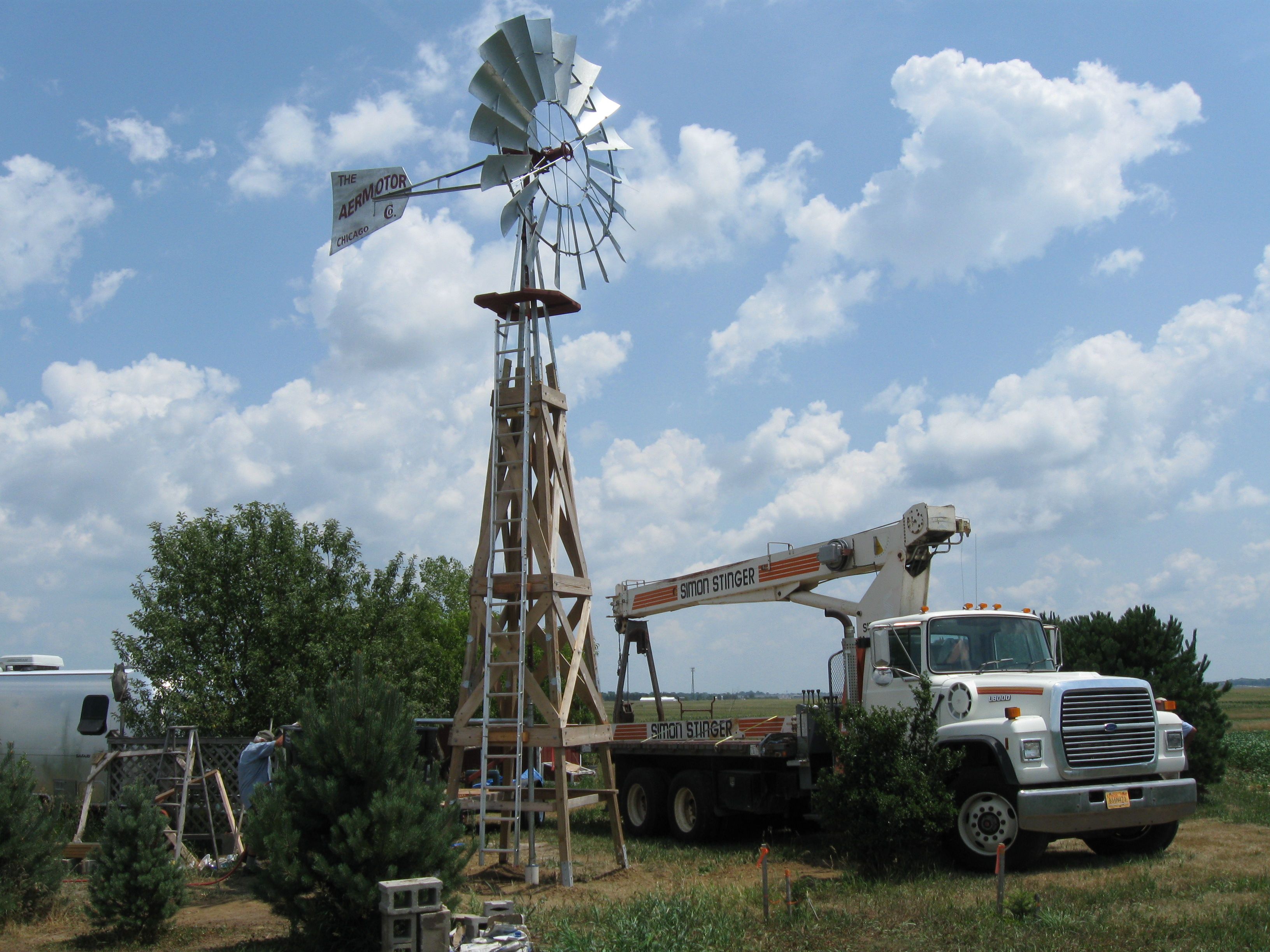 Aermotor on wood tower with crane 121312